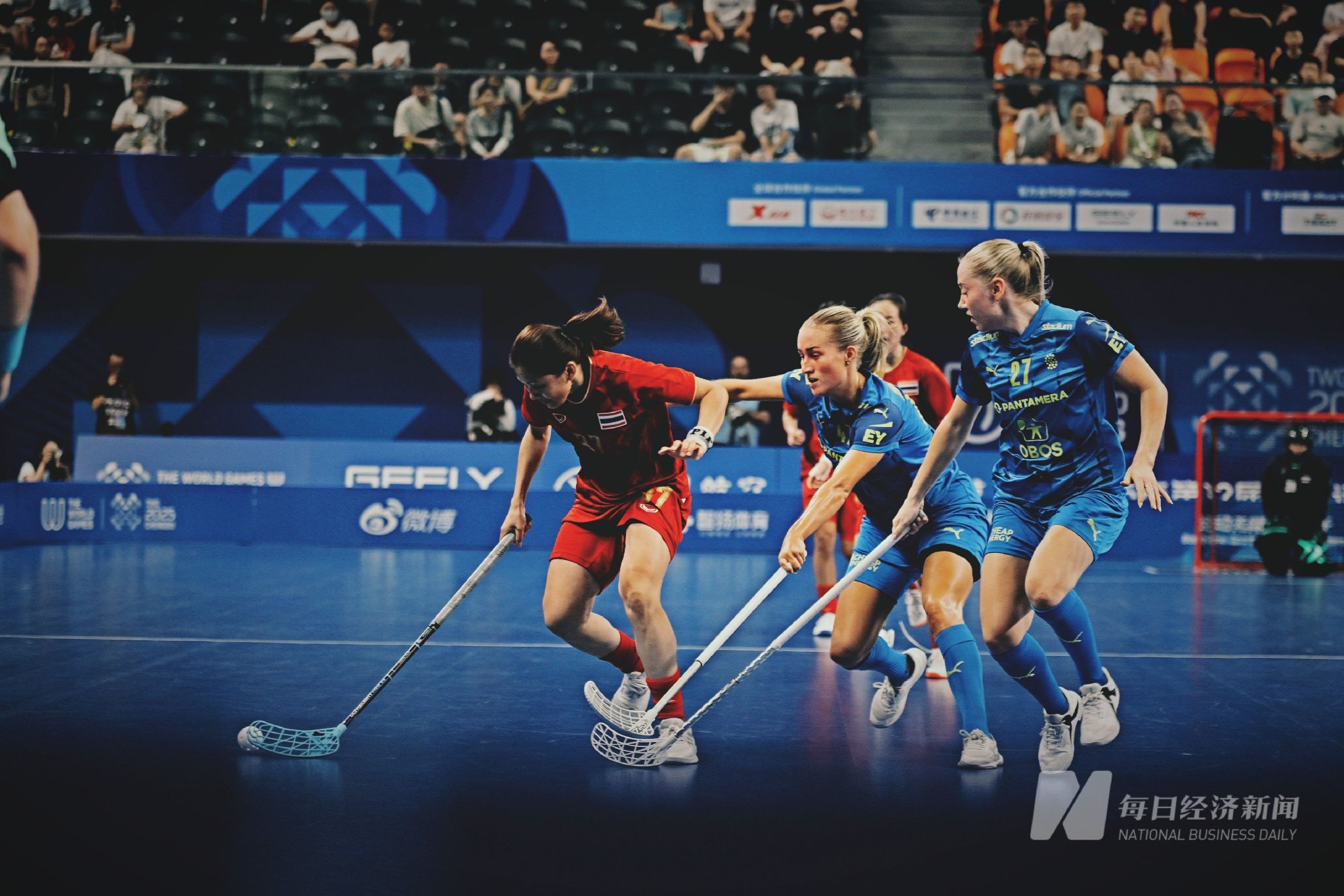 关于瑞典队在国际足球比赛中取得重要胜利的信息 关于瑞典队在国际足球比赛中取得重要胜利的信息