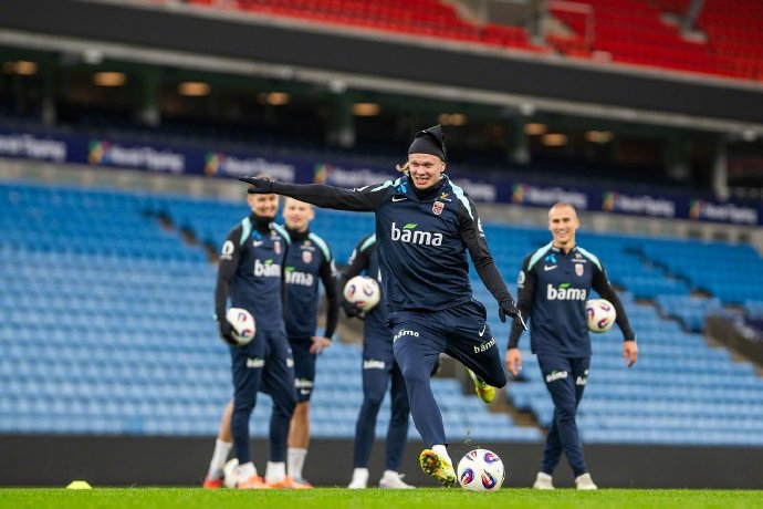 关于乌克兰险胜马赛，哈兰德带队取胜的信息