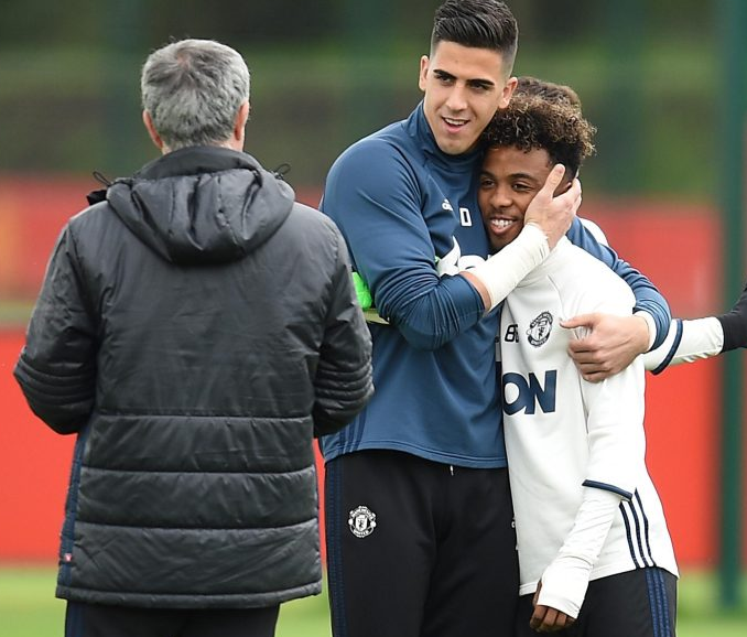 包含勒沃库森鏖战土耳其,戈麦斯刷新纪录的词条 包含勒沃库森鏖战土耳其,戈麦斯刷新纪录的词条