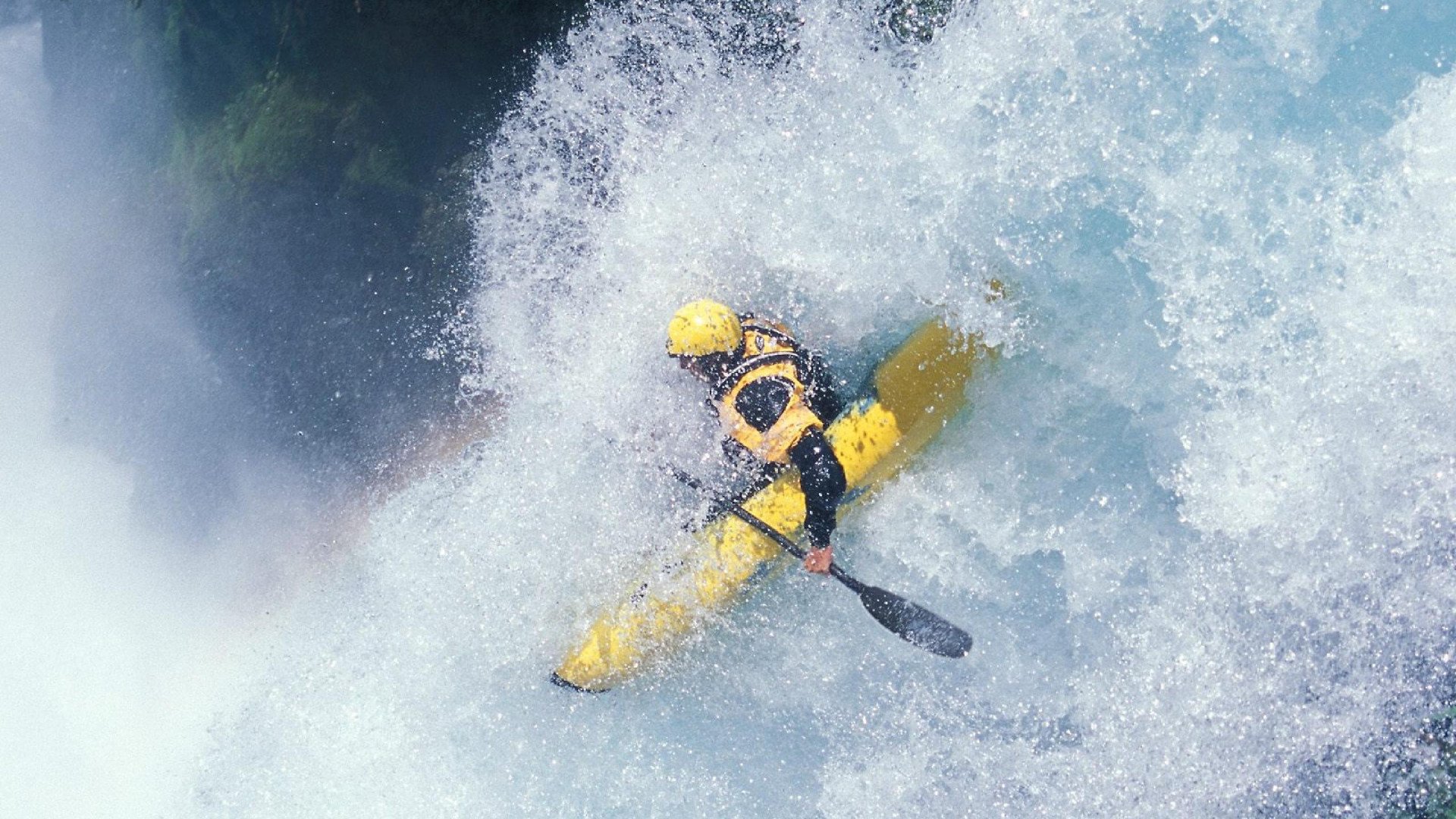 迪亚斯加时封神！喀麦隆逆转中国，年度焦点战见证新王诞生